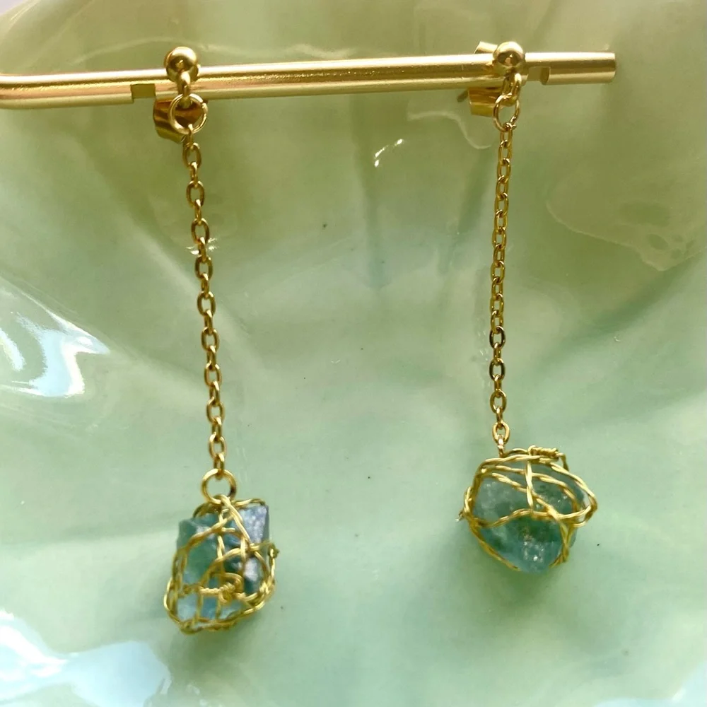 Green Fluorite Octahedron gold Wire-Wrapped Earrings E24 - Picture 2 of 2